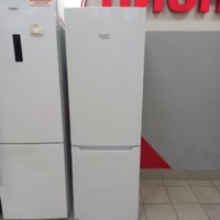 Холодильник Hotpoint-Ariston HBM 1181.3 NF