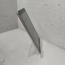 Планшет Apple iPad (5-го поколения) (2017) 32 Серебряный — миниатюра 2