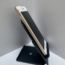 Смартфон Apple iPhone 8 3/64 Золотистый — миниатюра 4