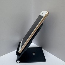 Смартфон Apple iPhone 8 3/64 Золотистый — миниатюра 5