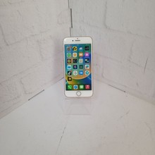 Смартфон Apple iPhone 8 2/64 белый — миниатюра 1