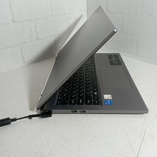 Ноутбук Core i5-1335U / 32 GB LPDDR5 / Iris Xe Graphics — миниатюра 3
