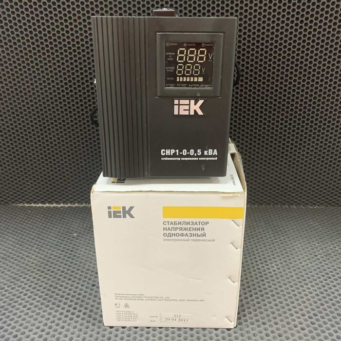 Стабилизатор напряжения IEK CHP1-0-0.5 кВА