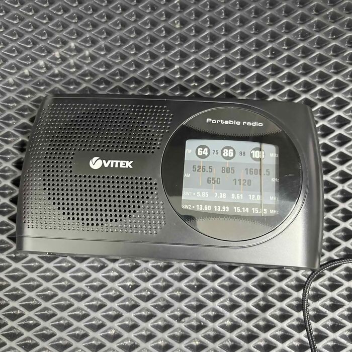 Радио товары Vitek VT-3587BK