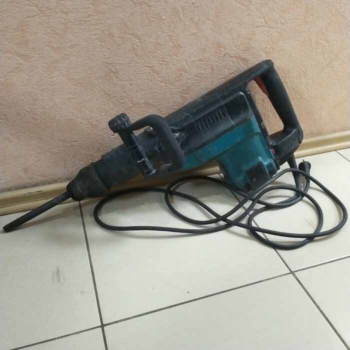 Отбойный молоток Makita HR5001C