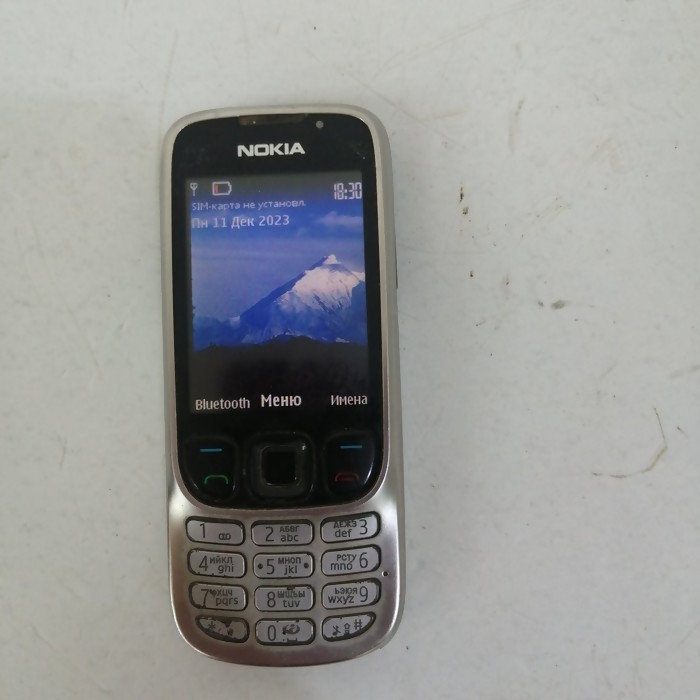 Кнопочный телефон Nokia 2330 Classic
