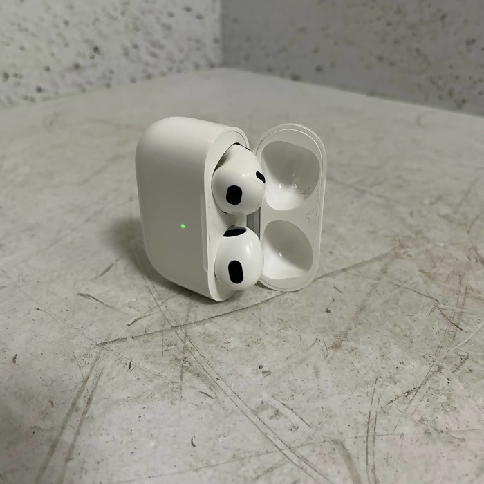 Беспроводные наушники Apple AirPods 3