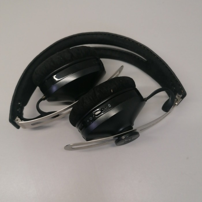 Беспроводные наушники SENNHEISER Momentum On-Ear Wireless