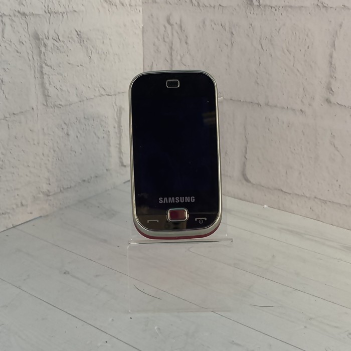 Кнопочный телефон Samsung C3322