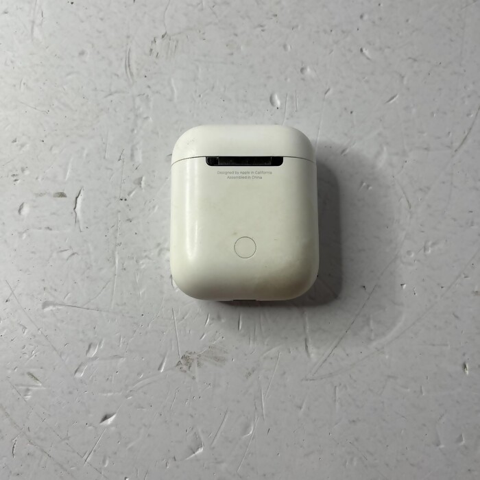 Беспроводные наушники Apple AirPods 2 (1 поколение)