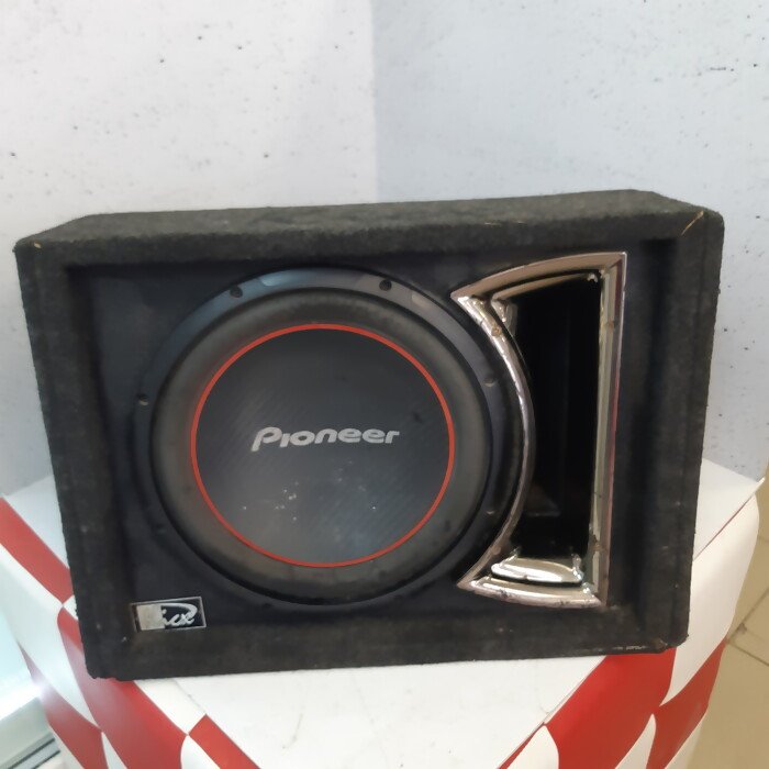 Сабвуфер Pioneer в коробе