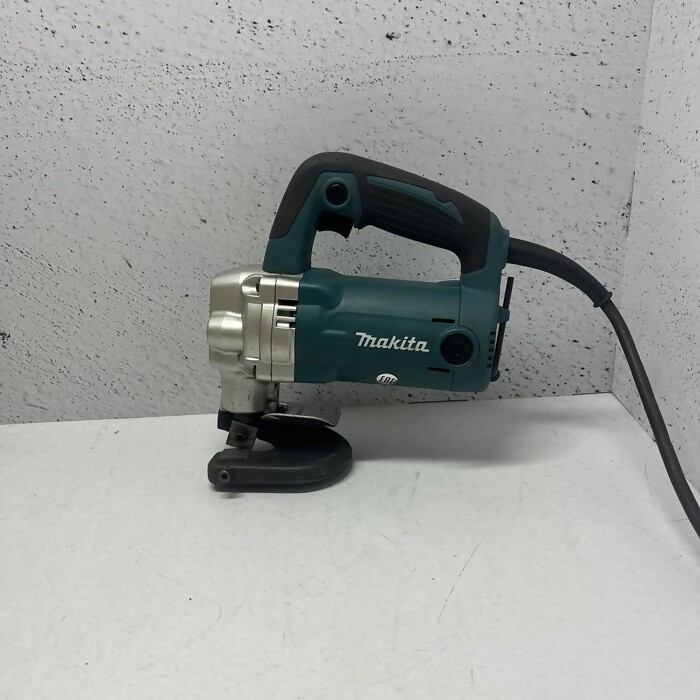 Электроножницы Makita JS3201J