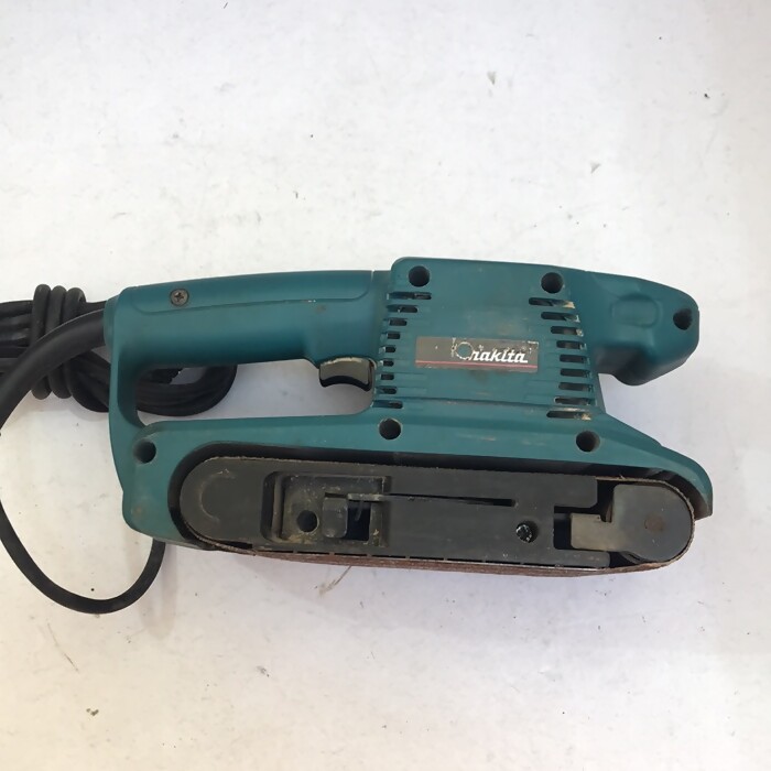 Шлифмашина Makita 9910