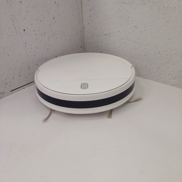 Робот-пылесос Xiaomi Robot Vacuum Mop Essential