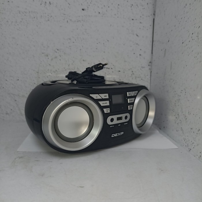 Радиоприемник DEXP Q320