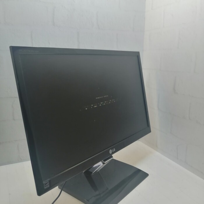 Монитор LG e2060s