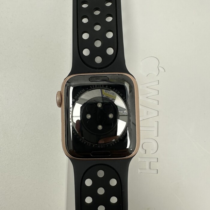 Смарт-часы Apple Watch series 6 40mm