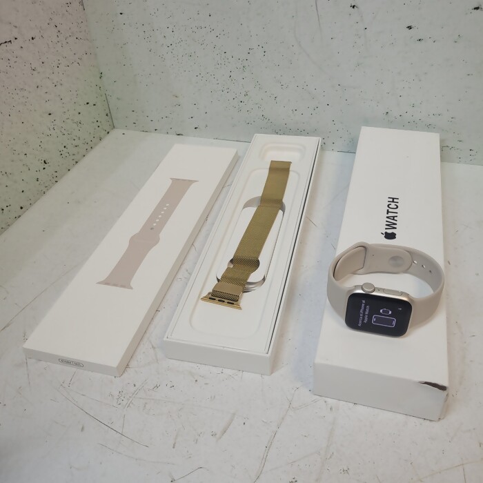 Умные часы Apple Watch SE 40MM  2023