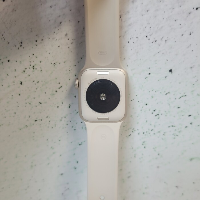 Умные часы Apple Watch SE 40MM  2023