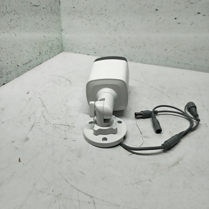 Видеокамера HiWatch DS-T520A