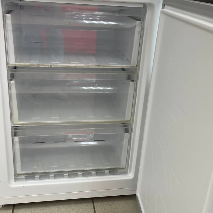 Холодильник DEXP RF-CN350DMG/SI