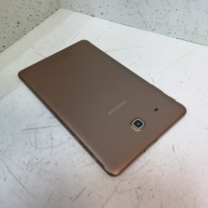 Планшет Samsung Galaxy Tab E 9.6 SM-T561N 8Gb