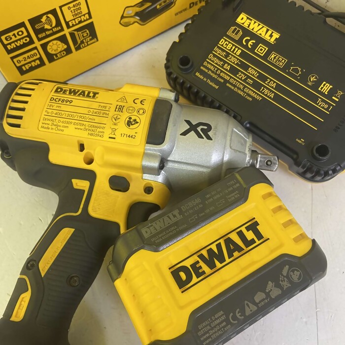 Гайковерт DeWALT DCF899