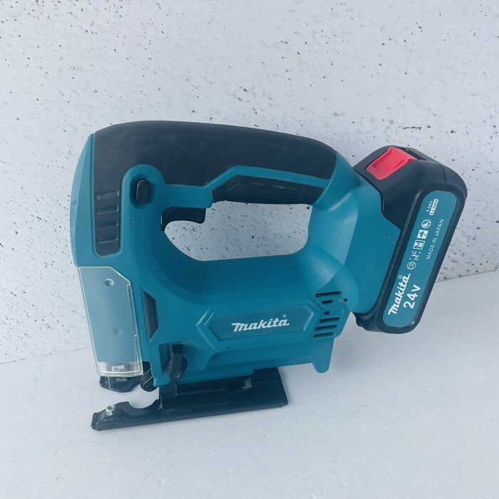 Лобзик Makita JV101DZ