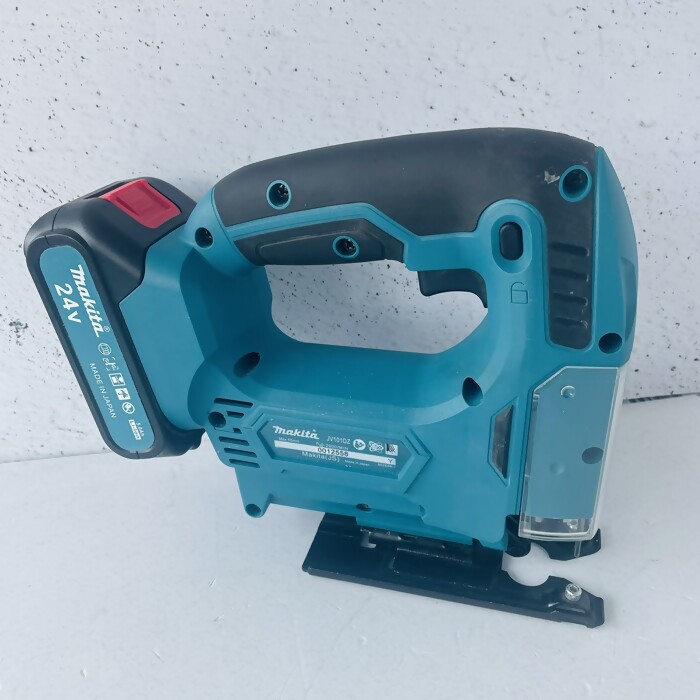 Лобзик Makita JV101DZ