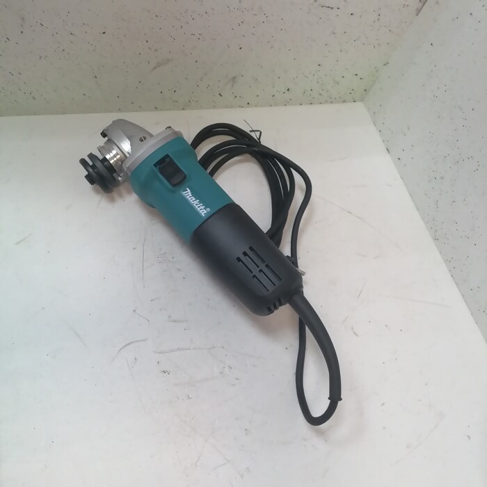 Болгарка Makita 9555HN