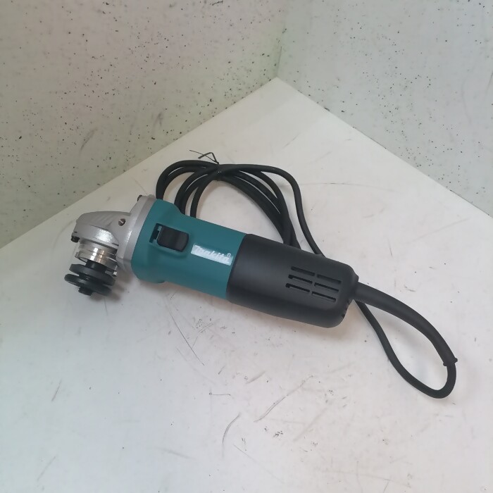 Болгарка Makita 9555HN