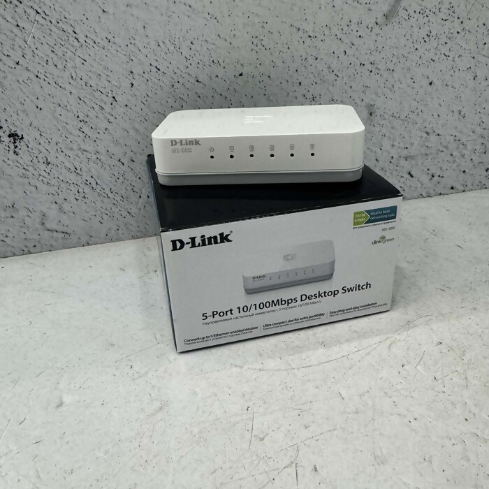 Роутер D-Link DES1005D