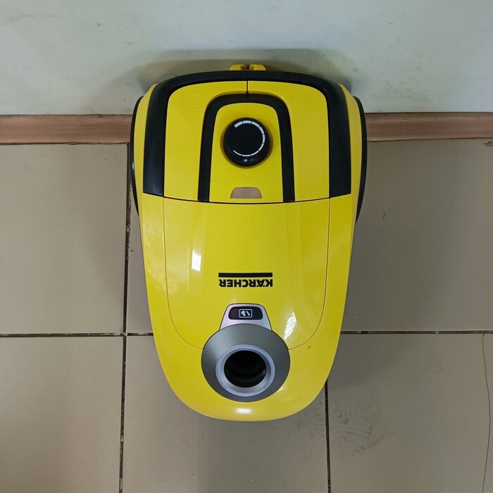 Пылесос KARCHER VC 2