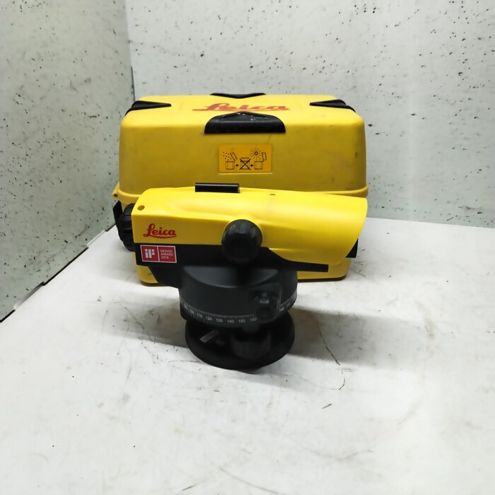 Нивелир Leica Geosystems NA532