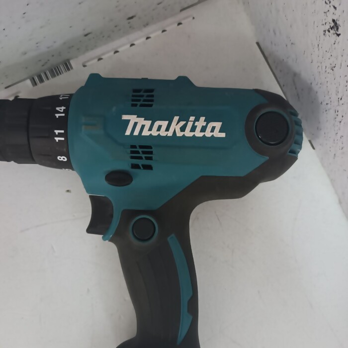 Шуруповерт Makita DF0300