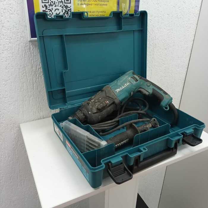 Перфоратор Makita HR2470