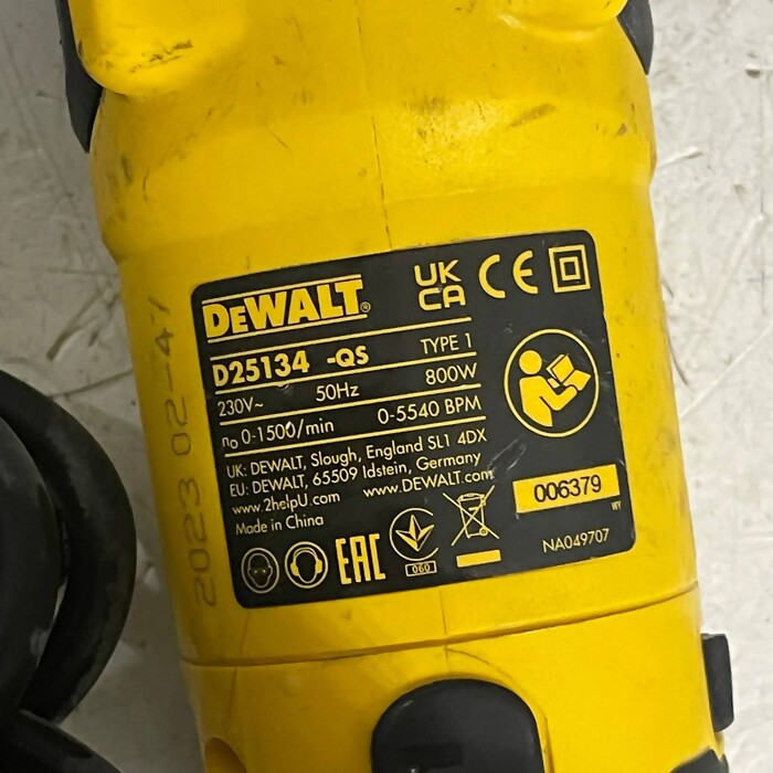 Перфоратор DeWALT D25134-QS