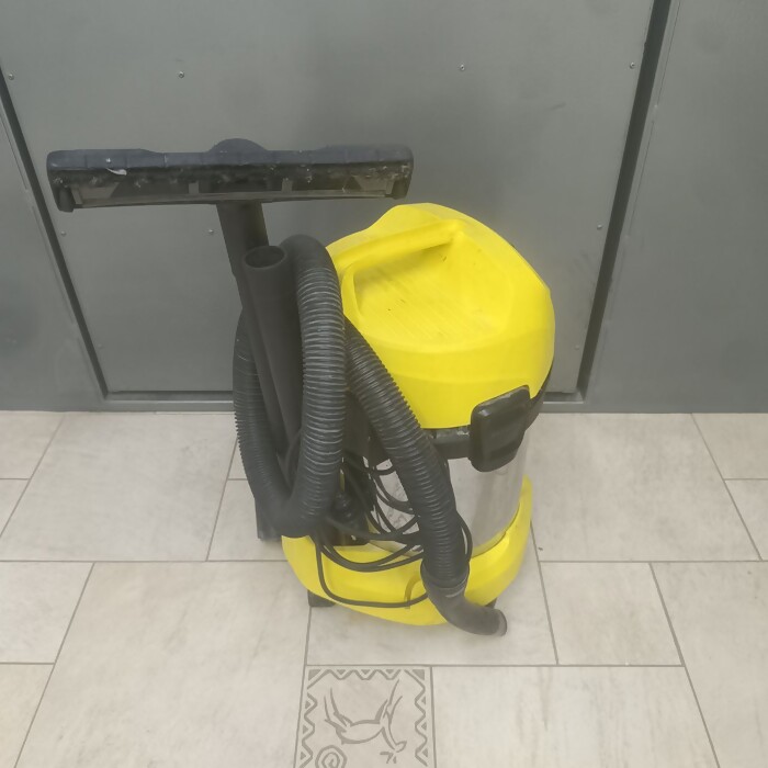 Пылесос KARCHER WD 3 Premium