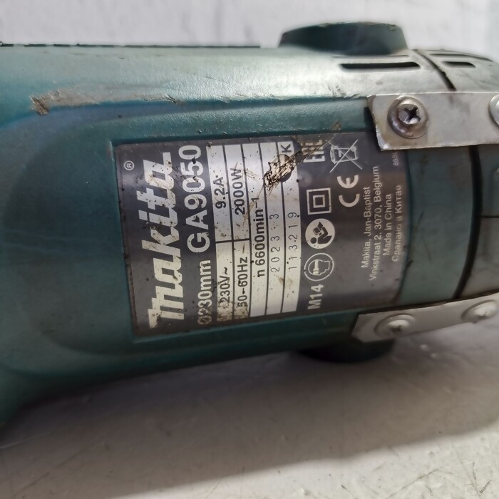 Болгарка Makita GA9050