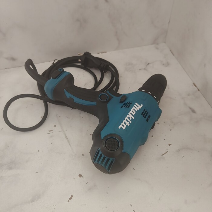 Шуруповерт Makita DF0300