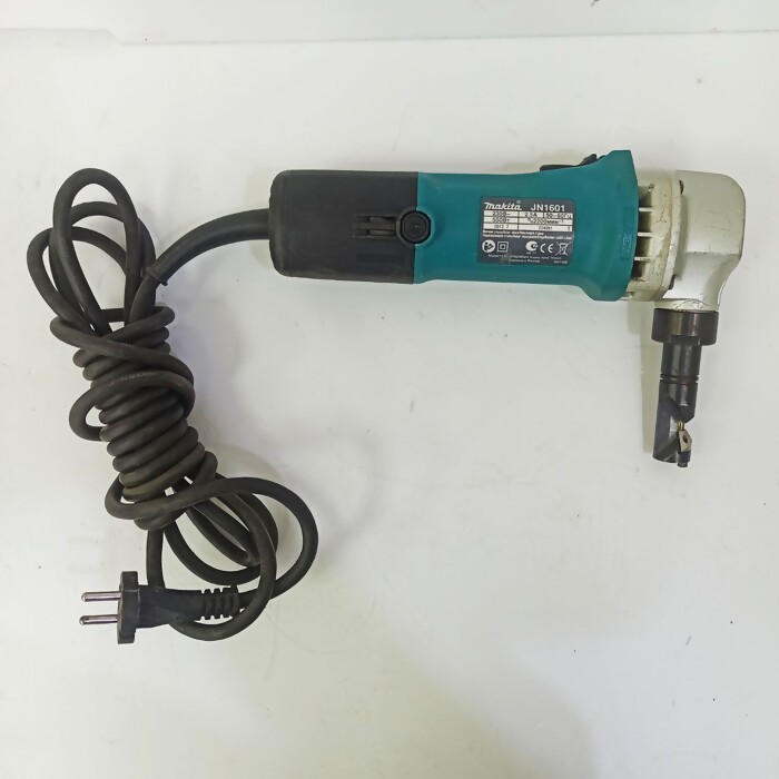 Электроножницы Makita jn1601