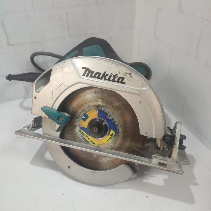 Циркулярная пила Makita HS7600