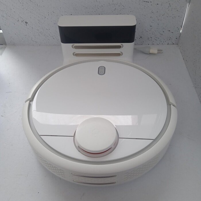 Пылесос Xiaomi Mi Robot Vacuum-Mop P