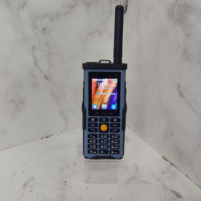 Кнопочный телефон S-Mobile S-G8800