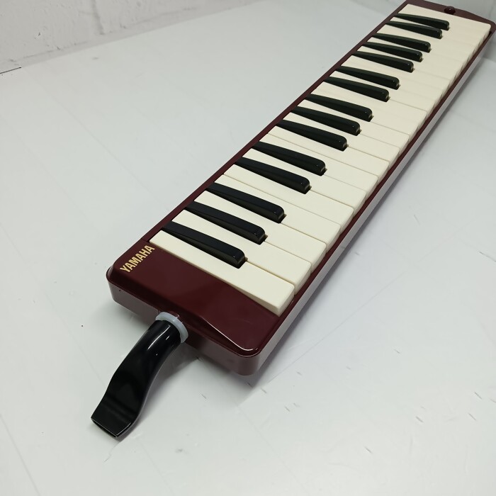 Гармонь Yamaha P-37D