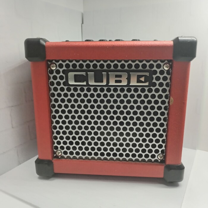 Комбоусилитель Roland Micro Cube