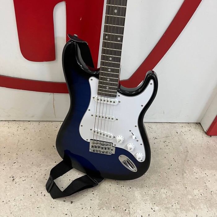 Гитара Fender Stratocaster