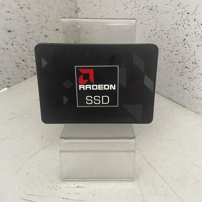 SSD-накопитель AMD RADEON 120