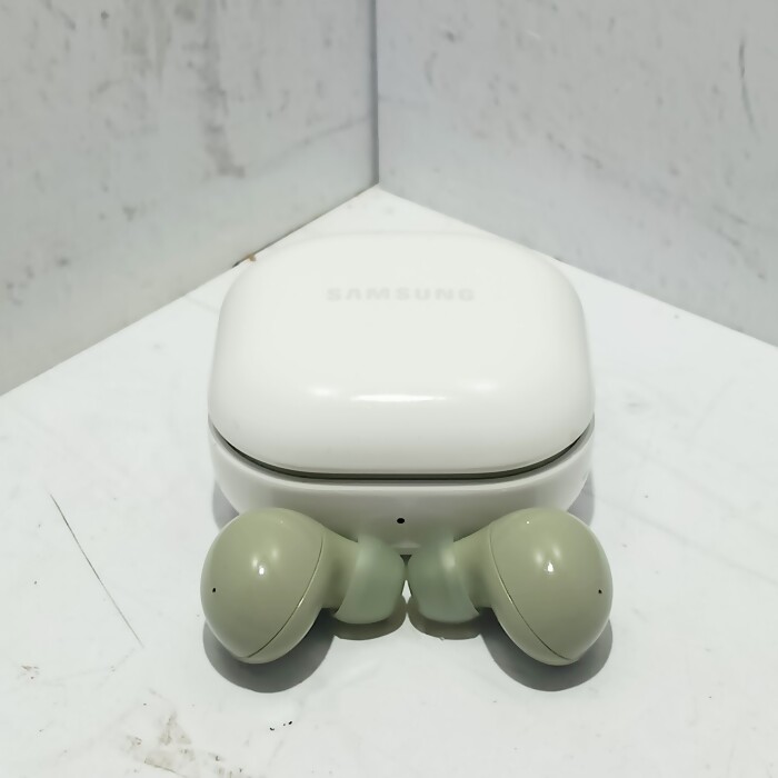 Беспроводные наушники Samsung Galaxy Buds2