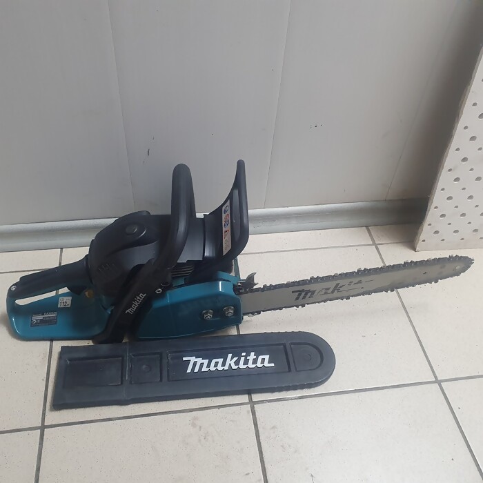 Бензопила Makita EA3202S